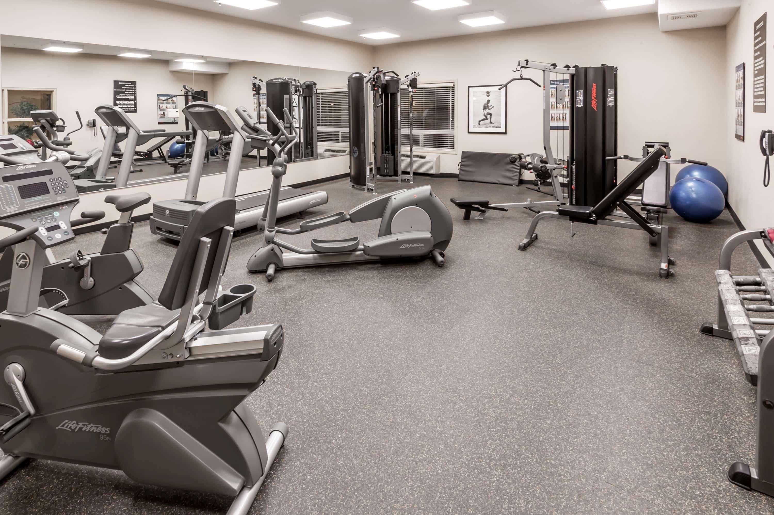 Ramada By Wyndham High River Ngoại thất bức ảnh